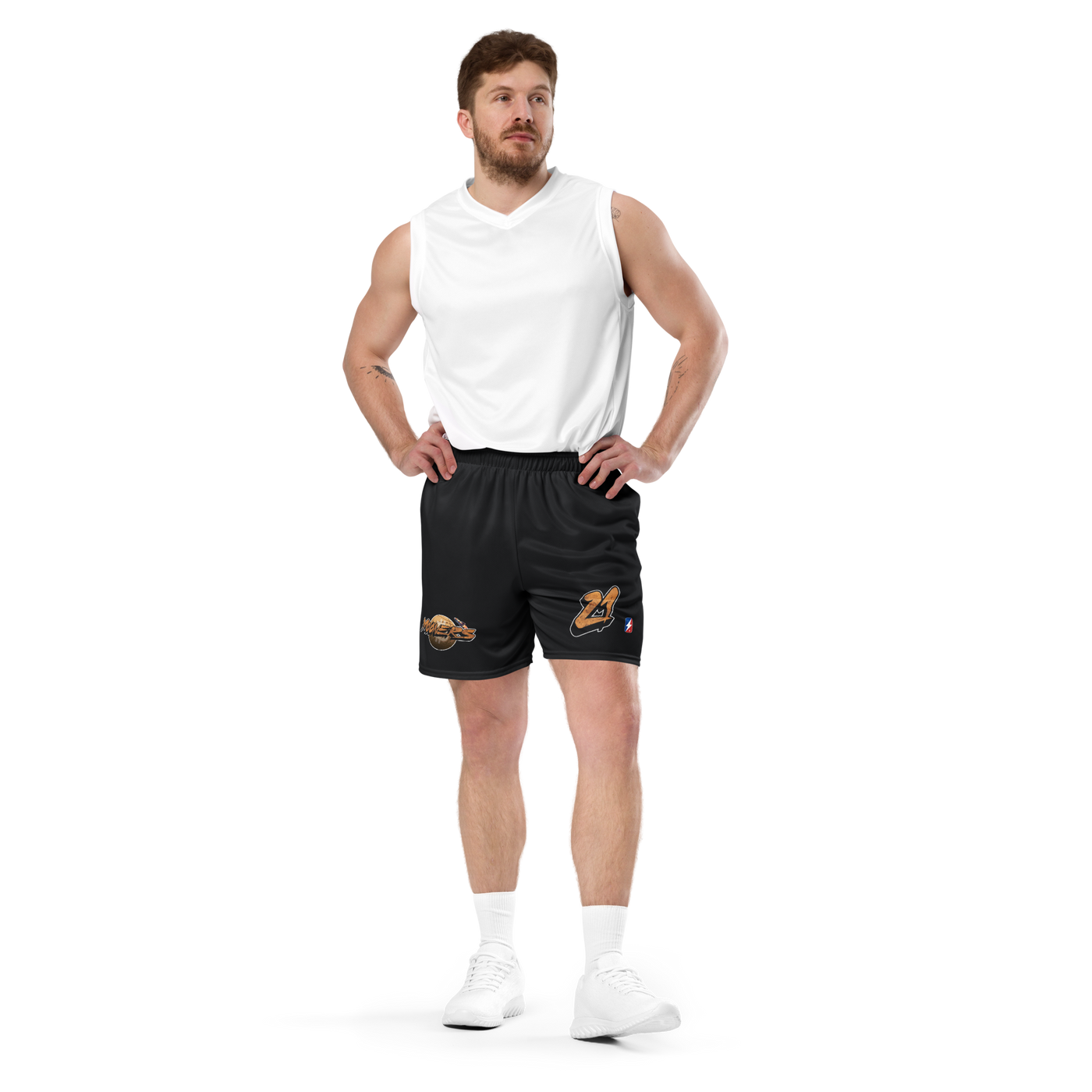 Mooners bitcoin basketball shorts, front view: black basketball shorts with the golden Mooners logo and the number 21.