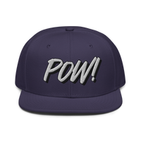 POW! Bitcoin-Snapback-Cap in Marineblau, Vorderansicht.